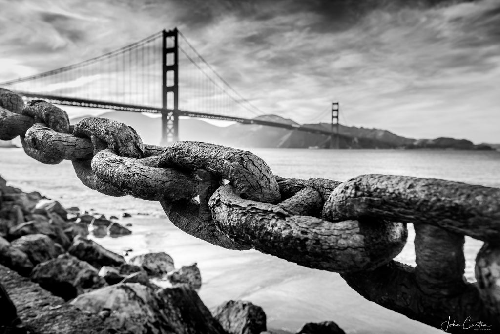 Golden Gate Chain B&W